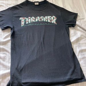 Thrasher rose tee